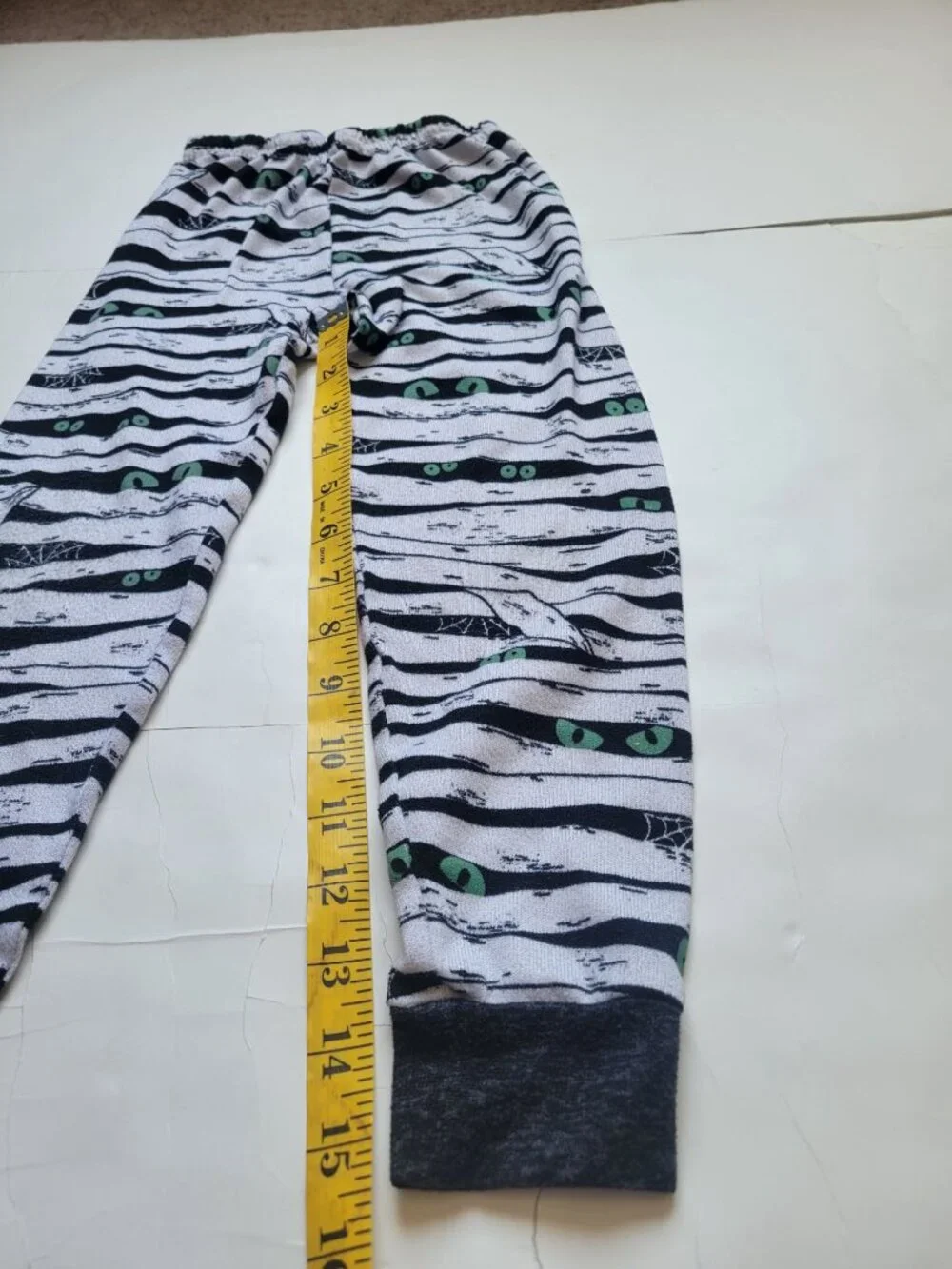 two-piece children's pajama set a white mummy bandage wrap glowing green eyes 6